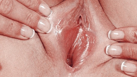 Pussy Bilder mit meinem Piercing und dildo in der Votze