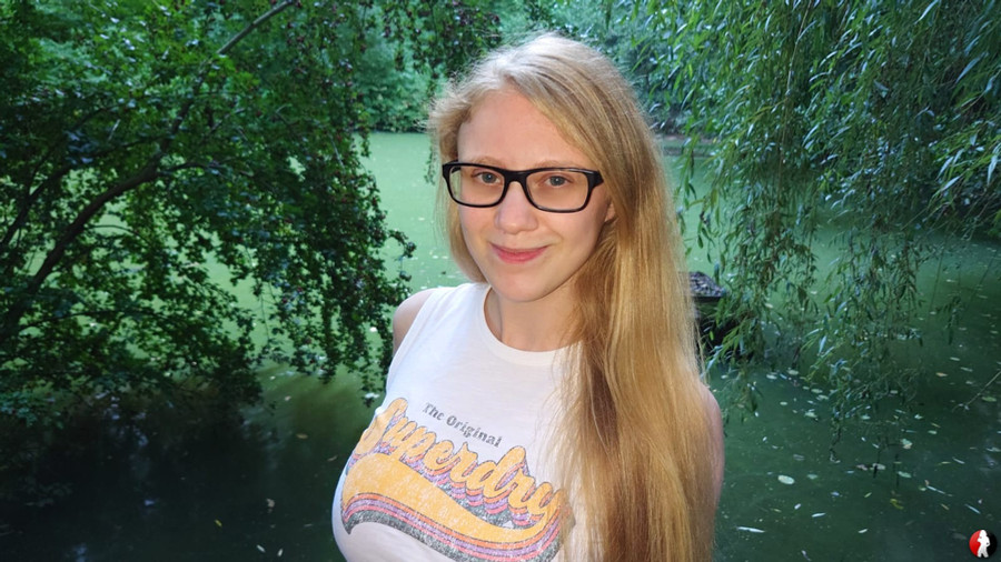 Ein kleiner Spaziergang im Wald mit der besten Freundin