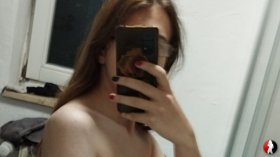 charli's badezimmer und fußbilder