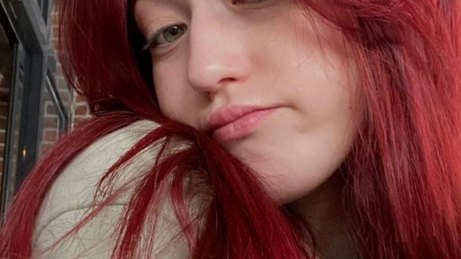 HornySelin