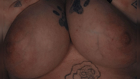 Hey bby . Hast du bock auf geile dirty bilder ? Dann stehen sie doch gerne zum verkauf für dich bereit😈💦🥵