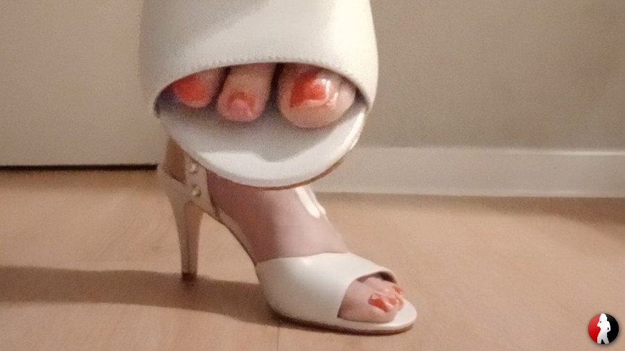 weiße creamy Heels