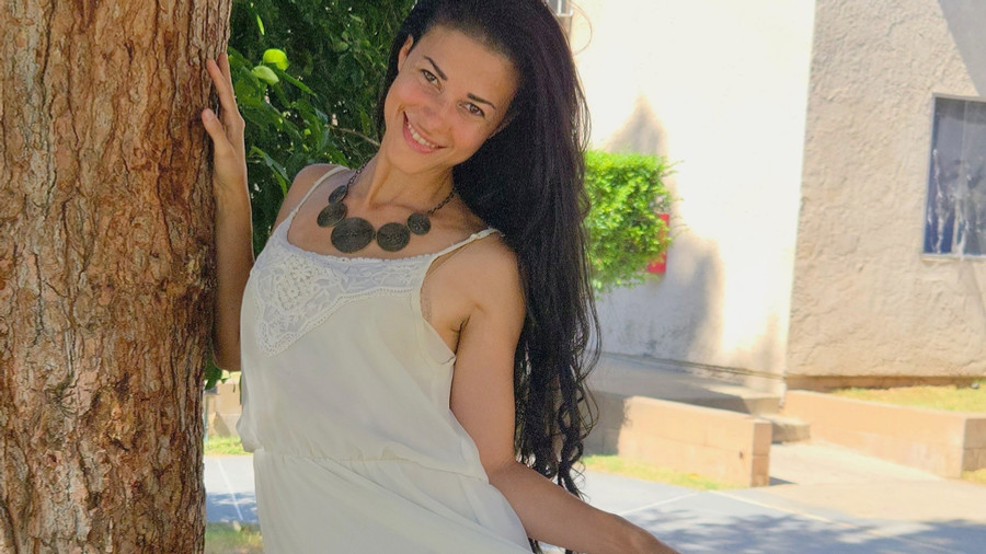 Im leichten Sommerkleid...