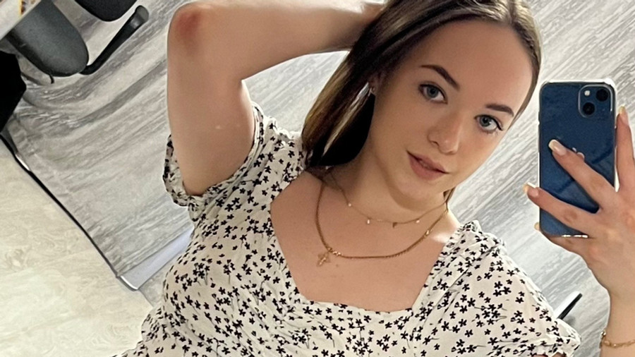 I love airy clothes.