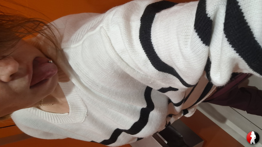 In einer öffentlichen Toilette