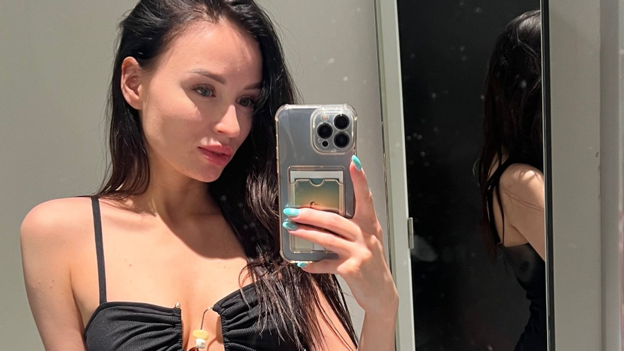 Verschiedene g***e Outfits