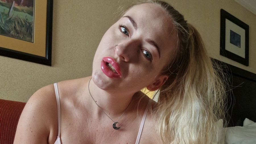 Chillen auf dem Sofa, leider alleine ..