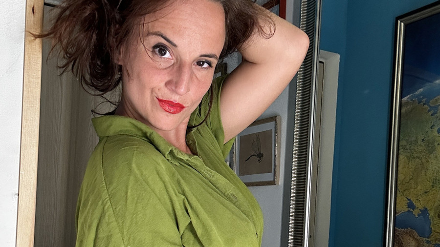 So allein und luftig angezogen..