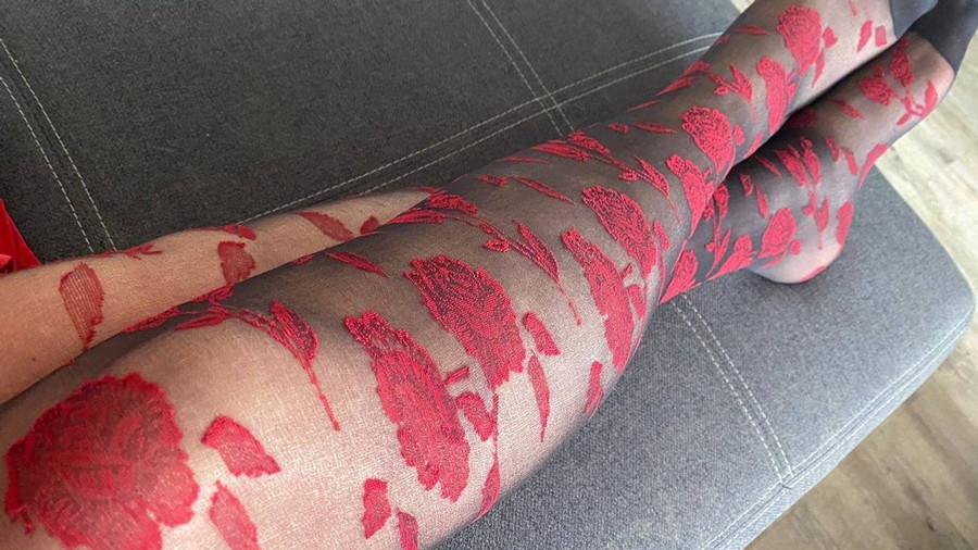 Meine Nylons für dich getragen