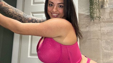 alleine bei dem Gedanken, 
das du mich berührst..
jeder Zentimeter meiner Haut, 
bekomme ich Gänsehaut