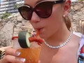 Bikini, C**ktail, Meer