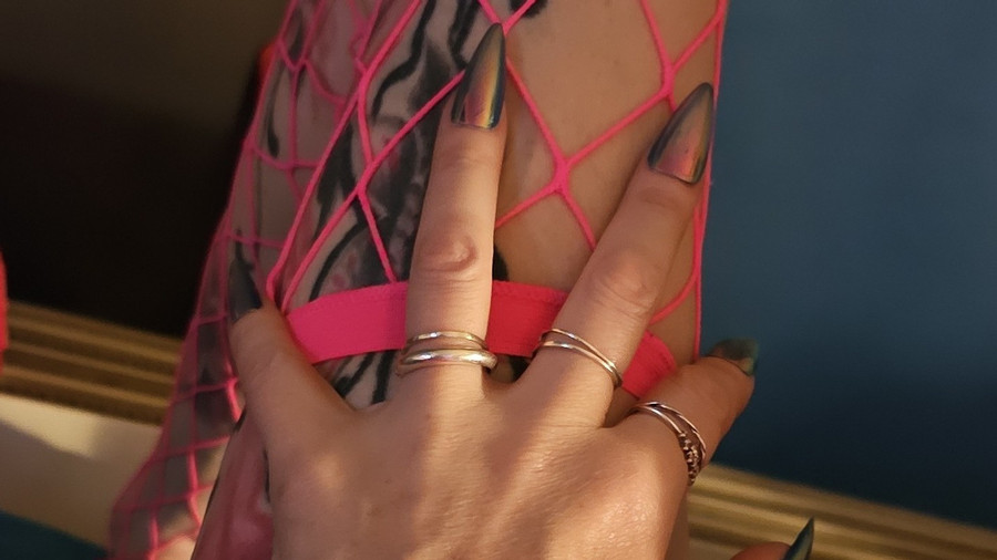 Ich mag meine Schuhe und Füße genauso liebe ich Nylons