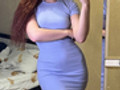 Knall eng umspielt das Kleid meinen Körper,