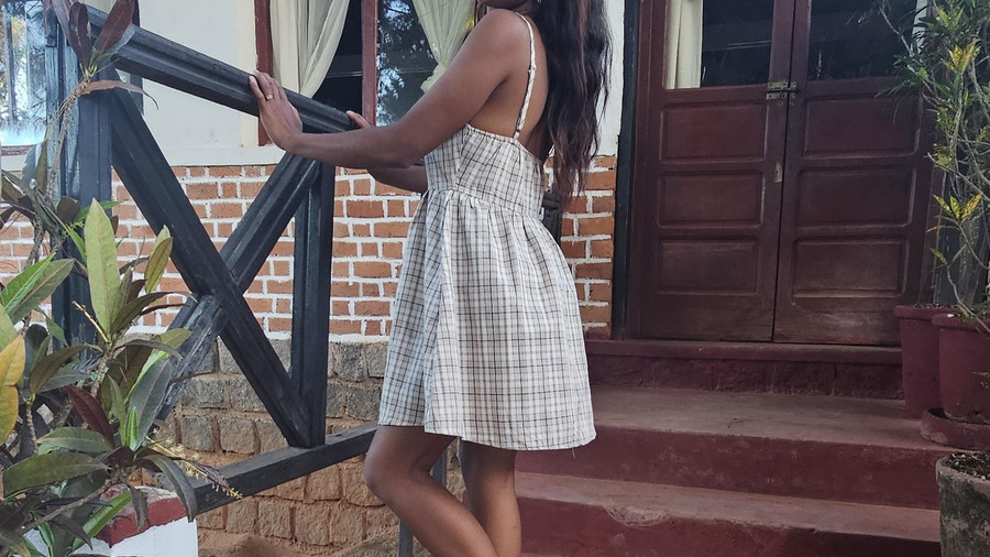 Ella_Vinosoa