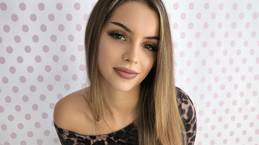hi :*