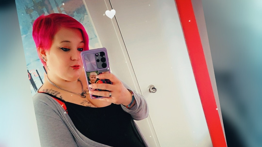 Ich bin sehr sexy und mache es auch draußen