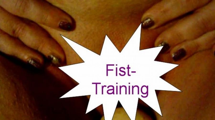 Bilder vom Video: F**ttraining