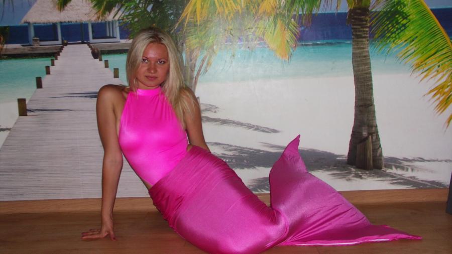 SexyMermaids - Mermaid Christina in Pink