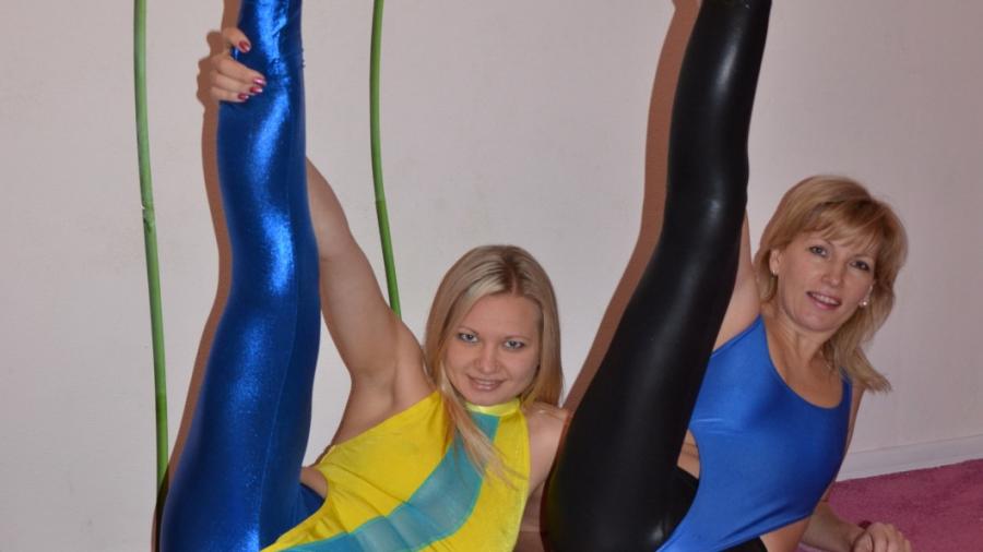 Leggins , Gymnastikschuhe und swimsuits