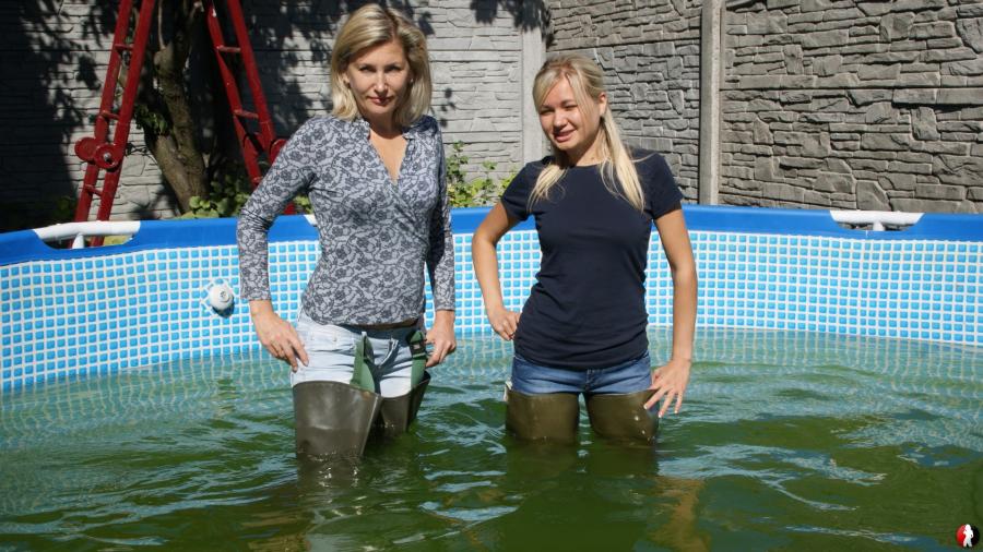 In Jeans und Waders im Pool