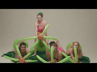 Video of 4 girls with inflatable palm trees
