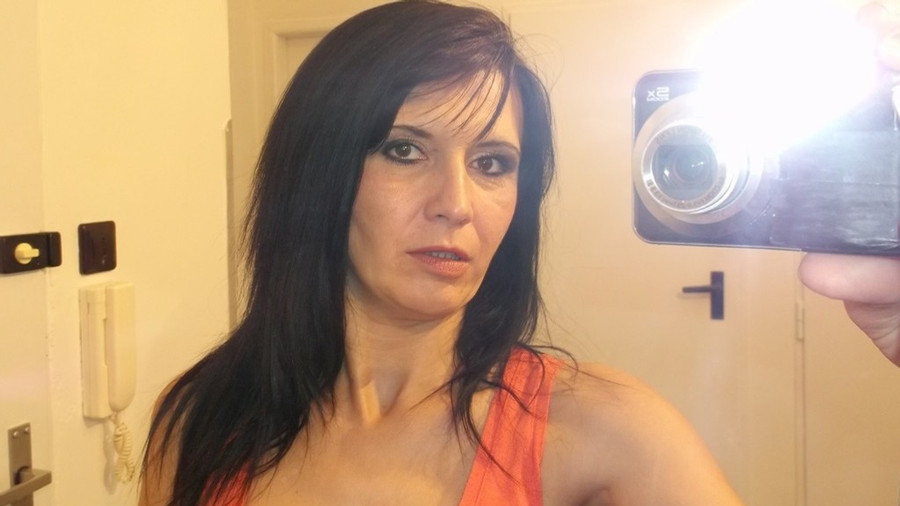 Ich bin leider alleine,