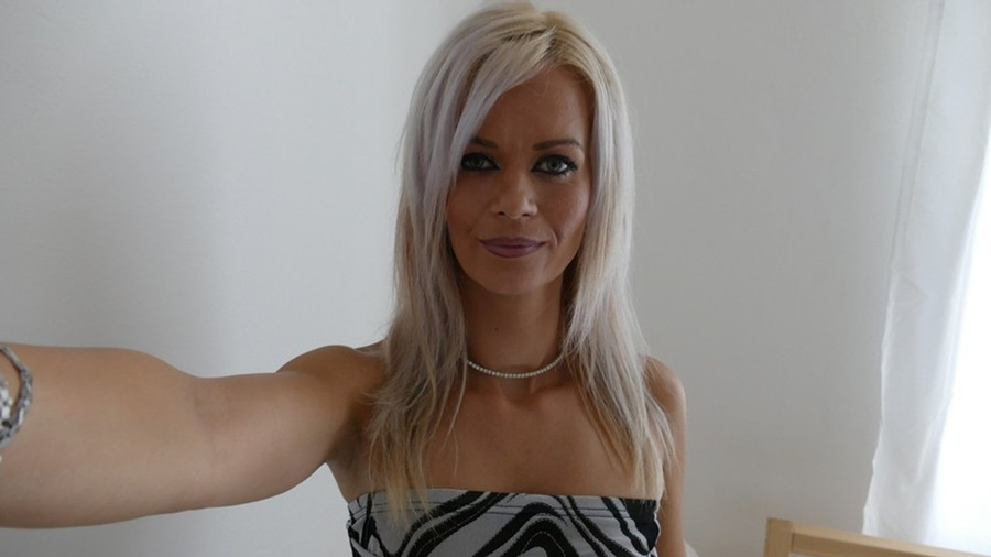 G***e f****te Milf braucht einen S*****z