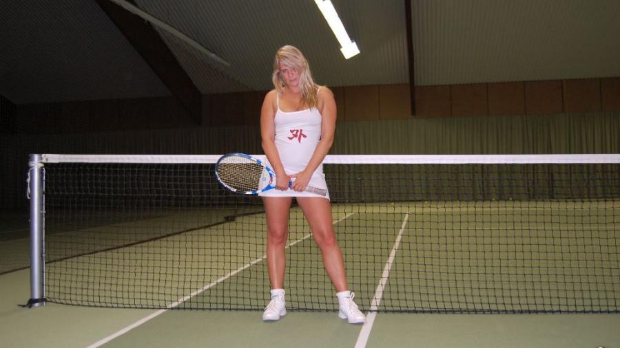 Beim Tennis Spielen