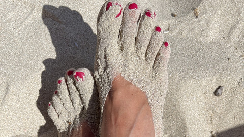 Habe meine Füße am Strand für dich auf genommen.