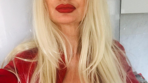 Ich bin auf der Suche nach spannenden Abenteuern ….. wenn du Lust hast melde dich doch einfach und schreibe mir einfach