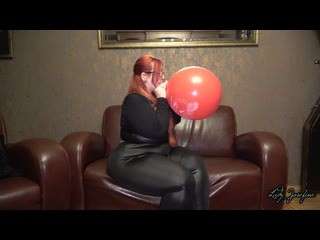 hey,
heute habe ich ein nettes Blow to Pop für dich ;) 
Da ich einen tolllen Ballon geschenkt bekommen habe ♥