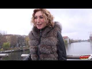 Reife Ukrainerin Julia North in Berlin gefickt Teil 1